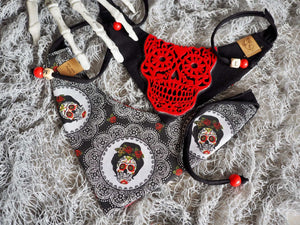 Hundehalstuch - Katzenhalstuch - Totenkopf - Red to the bone