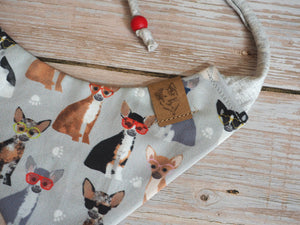 Hunde Halstuch * Hundehalstuch * Hunde Bandana * Herzen * Chihuahua * grau * Très Chic-huahua